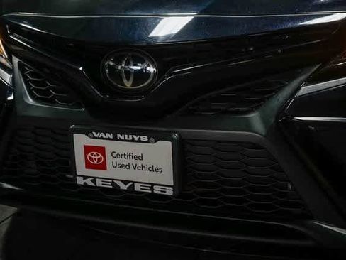 Certified 2023 Toyota Camry SE image 9