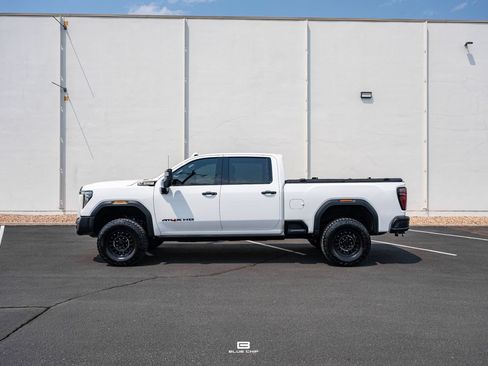 Used 2024 GMC Sierra 2500 AT4X w/ AT4X AEV Edition AWD/4WD image 2