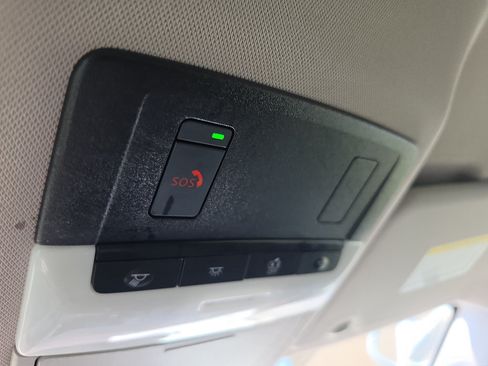 Used 2023 Nissan Rogue SV FWD image 30
