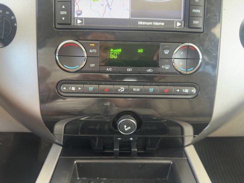 Used 2014 Ford Expedition EL Limited w/ Equipment Group 301A image 32