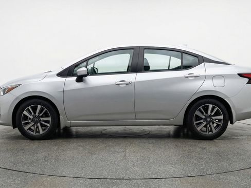 Used 2025 Nissan Versa SV FWD image 5
