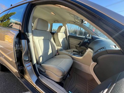 Used 2008 Subaru Outback 2.5i L.L. Bean image 33