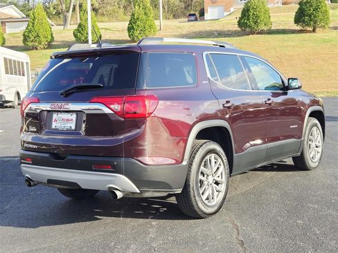Used 2018 GMC Acadia SLT image 3