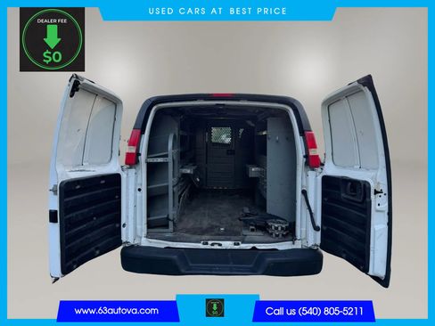 Used 2015 Chevrolet Express 3500 RWD image 16