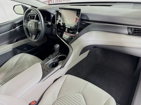 Certified 2023 Toyota Camry SE w/ Cold Weather Package FWD image 32