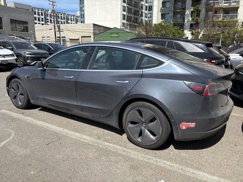 Used 2018 Tesla Model 3 Long Range image 3