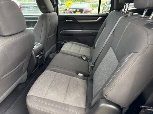 Used 2025 GMC Acadia Elevation FWD image 24
