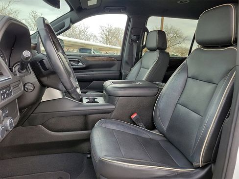 Used 2021 Chevrolet Suburban Premier image 12