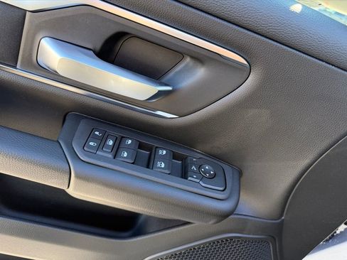 New 2026 RAM 1500 4x4 Crew Cab image 11