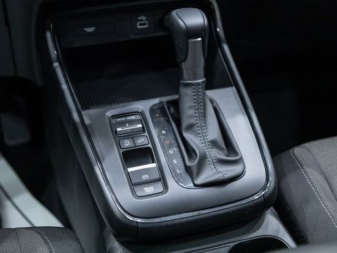 Used 2024 Honda CR-V LX image 18