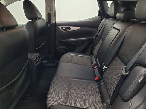 Used 2020 Nissan Rogue Sport SV w/ Technology Package image 18