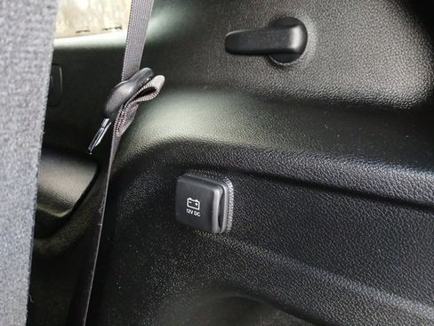 Certified 2022 Jeep Grand Cherokee L Laredo image 11