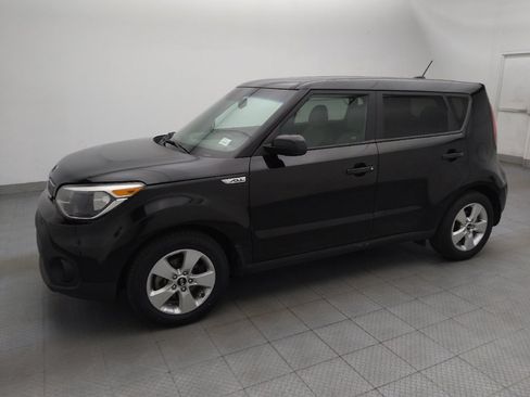 Used 2019 Kia Soul FWD image 2