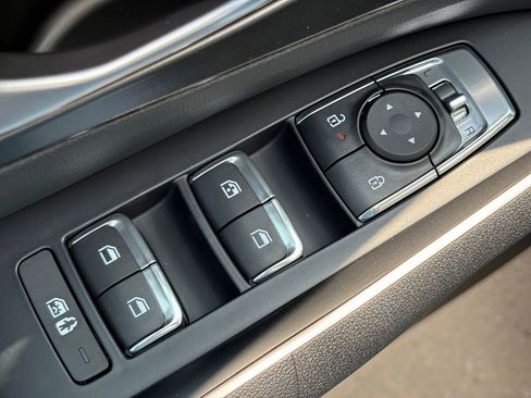 New 2026 Kia Sorento S FWD image 19