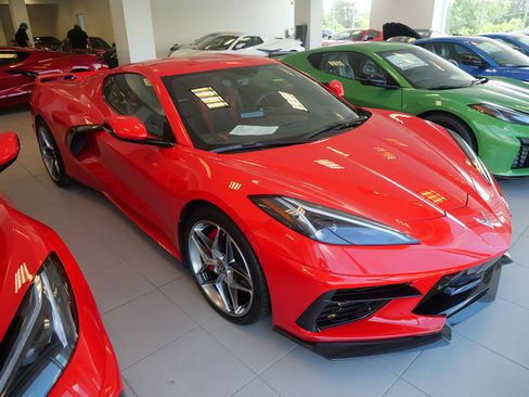 Used 2020 Chevrolet Corvette Stingray Preferred Cpe w/ 2LT Preferred Equipment Group RWD image 1