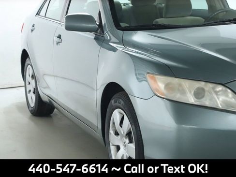 Used 2009 Toyota Camry LE image 17