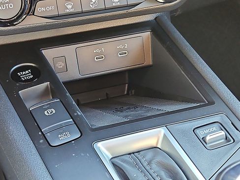 New 2026 Nissan Kicks SV w/ SV Premium Package image 18