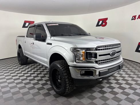 Used 2018 Ford F150 XLT w/ Equipment Group 302A Luxury AWD/4WD image 10
