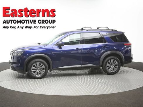 Used 2023 Nissan Pathfinder SV w/ SV Premium Package AWD/4WD image 60