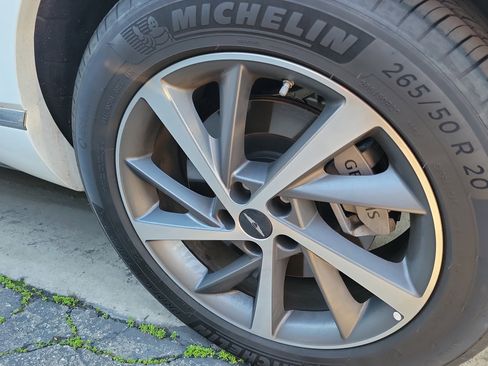 Used 2025 Genesis GV80 2.5T Select image 5