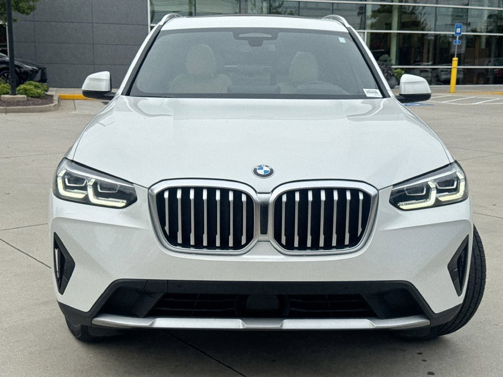 Used 2024 BMW X3 sDrive30i w/ Premium Package w/ZPA RWD image 4