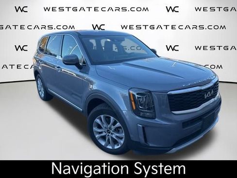 Certified 2022 Kia Telluride LX image 4