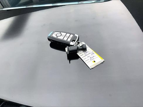 Used 2023 Ford Expedition Limited image 28