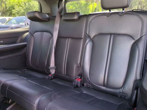 Used 2022 Jeep Wagoneer Series II RWD image 16