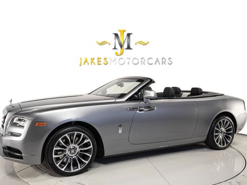 Used 2019 Rolls-Royce Dawn RWD image 1