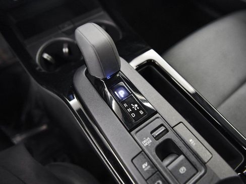 Used 2023 Toyota Prius Limited image 22