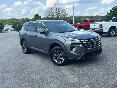 Certified 2024 Nissan Rogue S AWD/4WD image 2