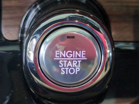 Used 2022 Lincoln Corsair Reserve w/ Equipment Group 201A image 22