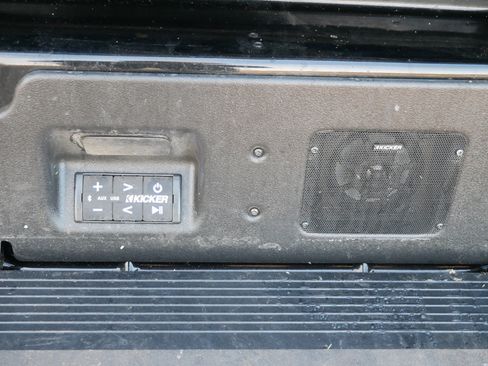 Used 2024 GMC Sierra 1500 AT4X image 12