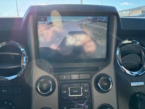 Used 2016 Ford F250 Lariat w/ Lariat Ultimate Package image 17