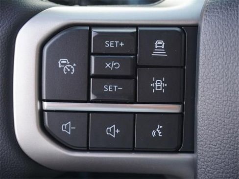 New 2024 Ford Expedition Max XLT image 29