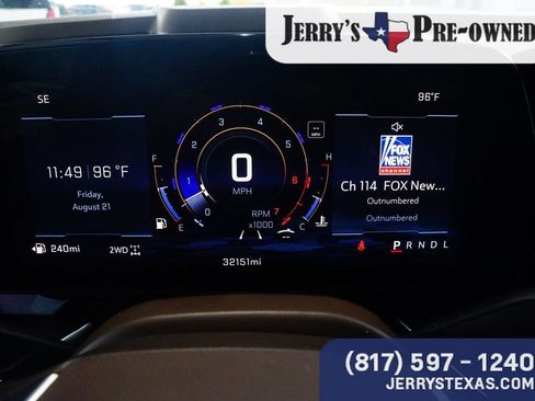 Used 2025 Chevrolet Suburban LT w/ Comfort Package AWD/4WD image 11