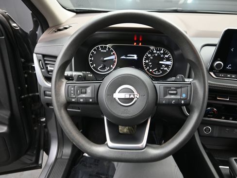 Certified 2023 Nissan Rogue SV image 16