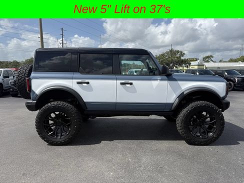 Used 2025 Ford Bronco Badlands AWD/4WD image 3