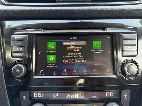 Used 2018 Nissan Rogue SL w/ Premium Package AWD/4WD image 35