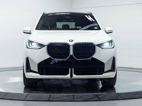Used 2025 BMW X3 xDrive30i w/ Premium Package image 5