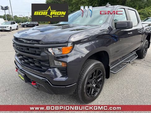 Used 2024 Chevrolet Silverado 1500 Custom Trail Boss w/ LPO, Dark Essentials Package AWD/4WD image 6