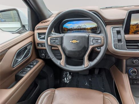 Used 2024 Chevrolet Tahoe High Country w/ Premium Package 2 AWD/4WD image 20