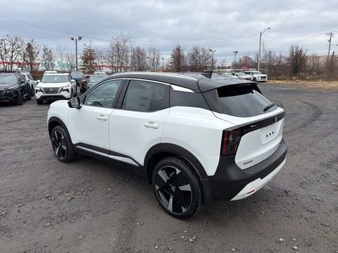 New 2026 Nissan Kicks SR w/ SR Premium Package image 2