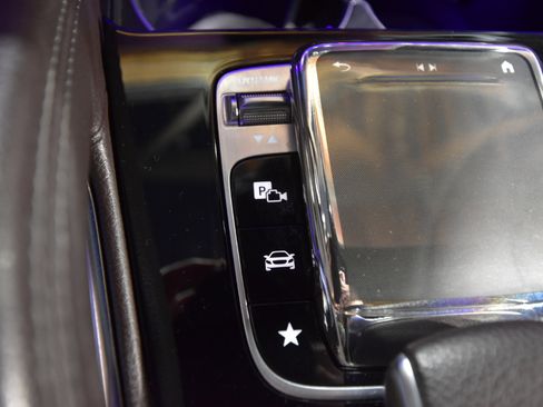 Used 2020 Mercedes-Benz GLE 350 4MATIC image 40