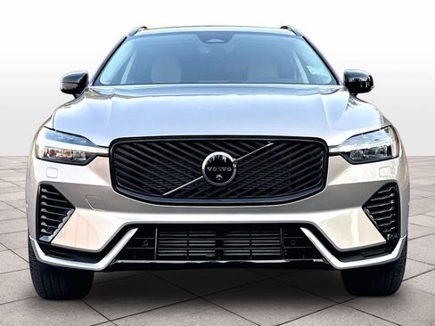 Used 2026 Volvo XC60 T8 Ultra w/ Protection Package Premier AWD/4WD image 3