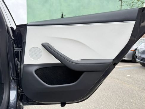 Used 2024 Tesla Model 3 Performance AWD/4WD image 25