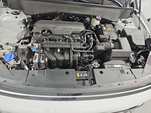 Certified 2025 Hyundai Kona SEL AWD/4WD image 23