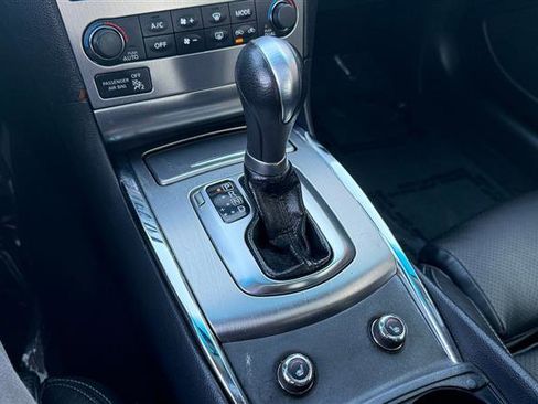 Used 2011 INFINITI G37 Journey w/ Premium Pkg RWD image 18
