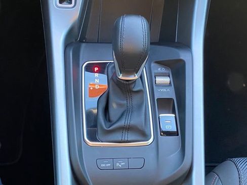 Used 2024 Dodge Hornet R/T w/ R/T Blacktop Package image 17