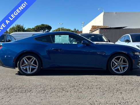 Used 2024 Ford Mustang Coupe image 3